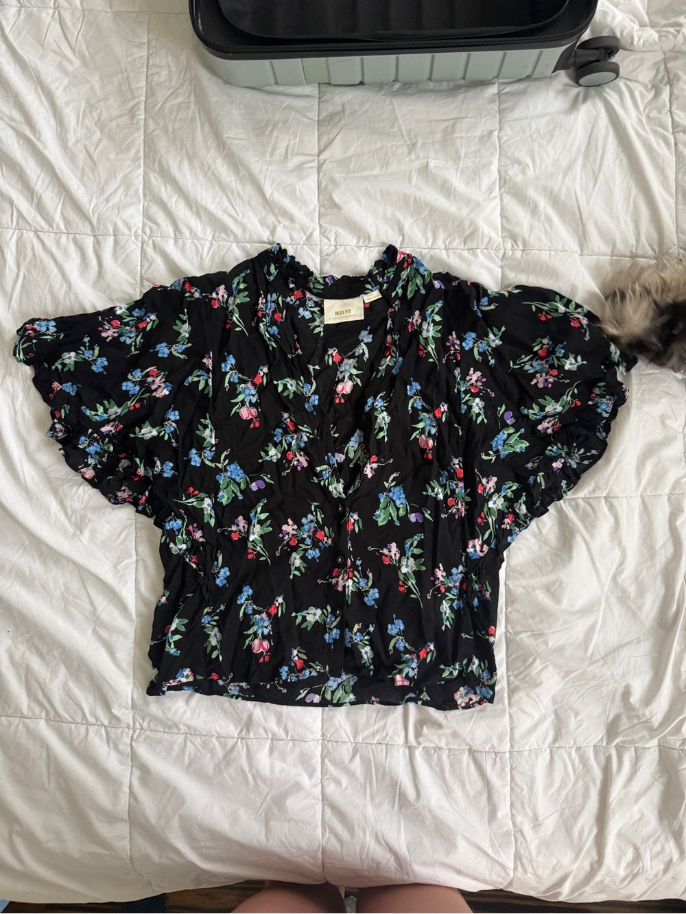 Maeve Black Floral V-Neck Puff Sleeve Blouse